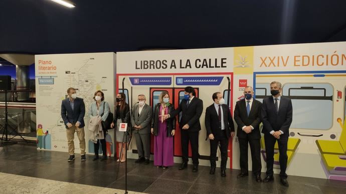La EMT de Madrid renueva su apoyo a la campaña ‘Libros a la calle’