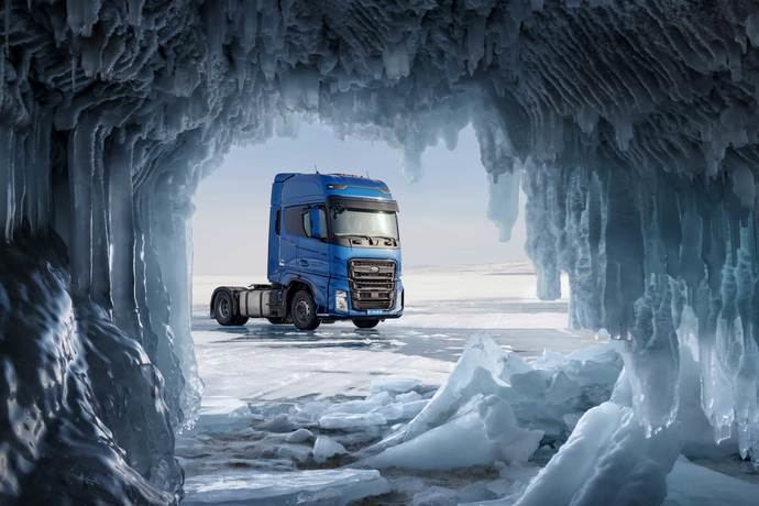 Ford Trucks F-MAX, récord de velocidad en el lago Baikal