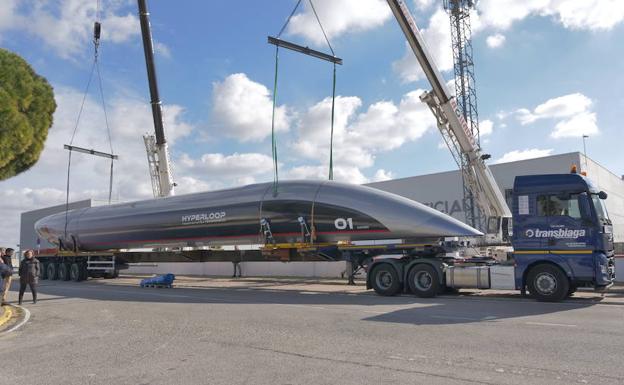 La cápsula del Hyperloop, camino a Toulouse.