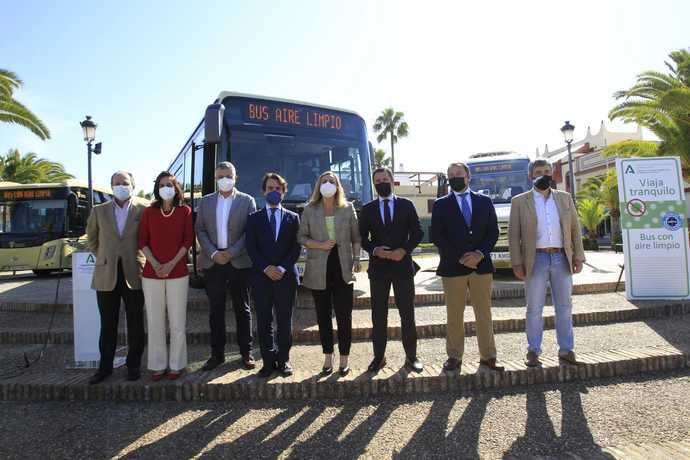 Sevilla dota a su flota metropolitana de autobuses de purificadores de aire