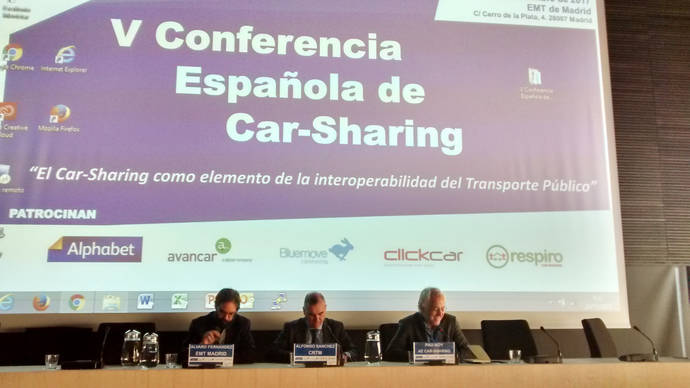Mesa de apertura de la V Conferencia española de Car-Sharing.