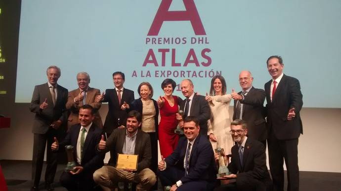Galardonados y miembros del jurado de la edición de 2017 de los premios DHL Atlas a la Exportación.