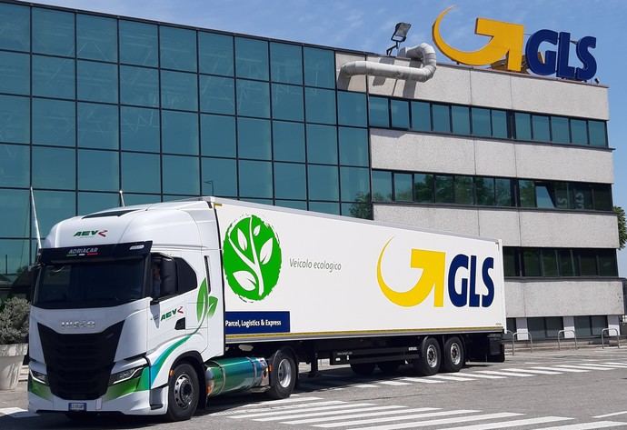 Nueva flota sostenible de GLS con Iveco S Way