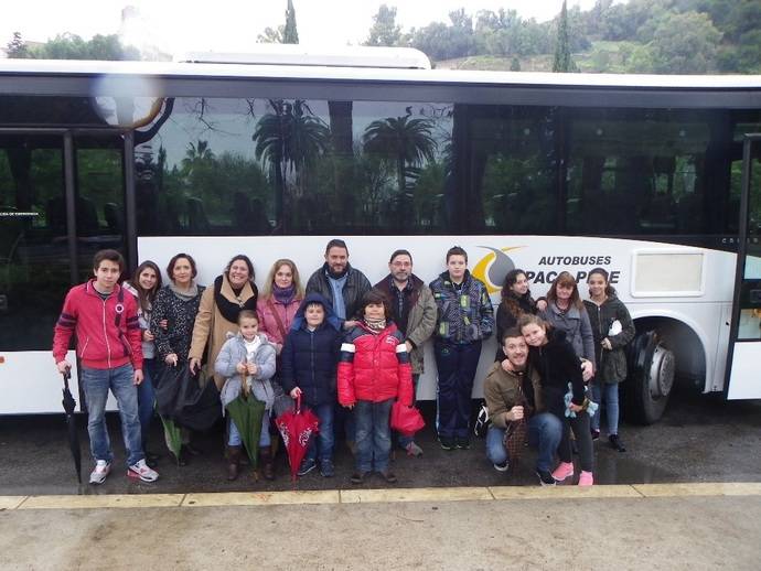 Autobuses Paco Pepe unido a la asociación Hogar Abierto