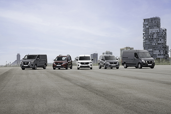 Interstar, Primastar y la nueva Townstar: la renovada gama de furgonetas Nissan
 