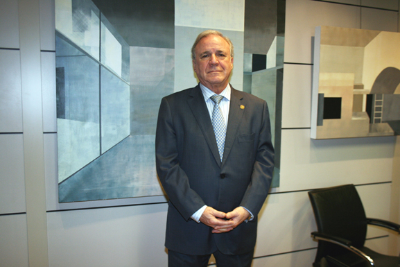 Juan Francisco Lazcano, reelegido presidente de la AEC