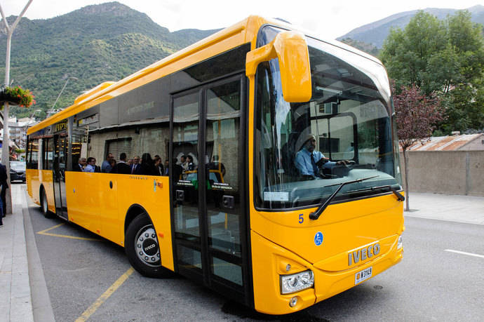 Vehículo para el nuevo servicio de transporte interurbano de Autocars Nadal en Andorra.