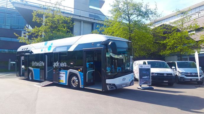Solaris presenta en Suiza el Urbino 12, de hidrógeno para el transporte público