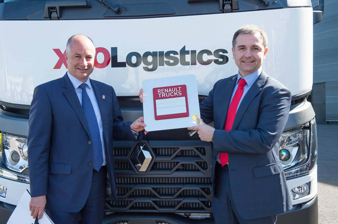 XPO Logistics renueva por dos años su confianza en los camiones de Renault Trucks