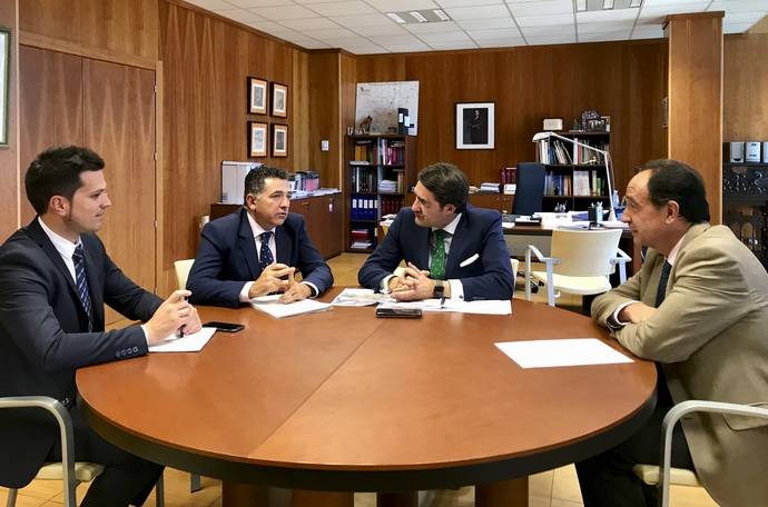 Imagen de la reunión entre representantes políticos castellanoyleoneses y riojanos.