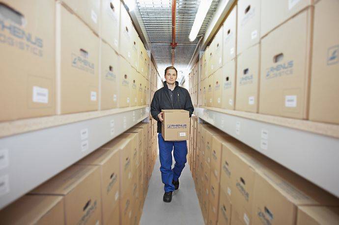 El lugar de almacenamiento en el que se gestionará la documentación, cuenta con varios miles de metros cuadrados de espacio de almacenaje.