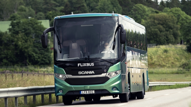 Estreno del primer autobús internacional de biogás de Scania