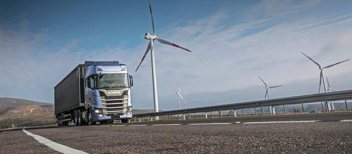 Scania usa en sus plantas electricidad de origen no fósil, renovable.