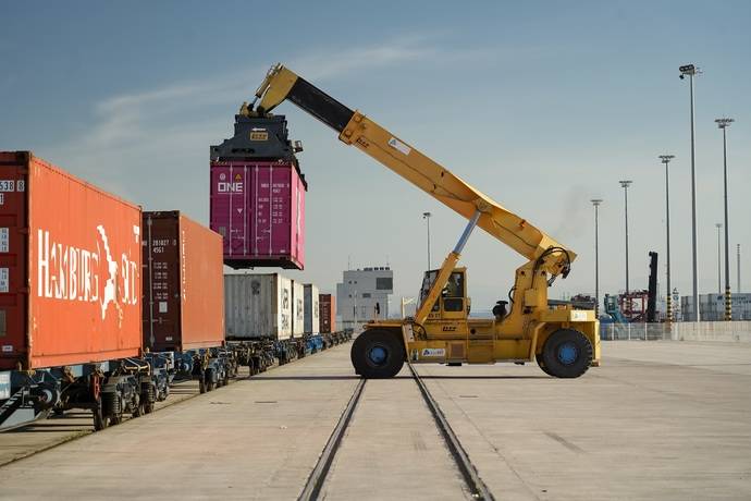 Puerto de Algeciras bate su tráfico movido en ferrocarril