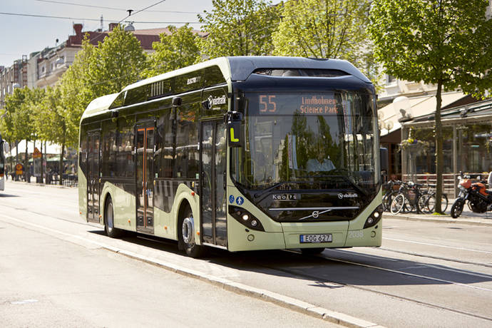 Los autobuses Volvo 7900 y los cargadores eléctricos de ABB, serán entregados a finales de 2016.