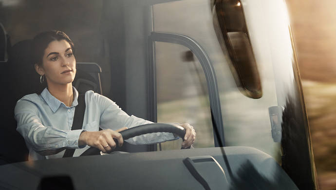 Volvo Buses y VFS: nueva línea de soluciones flexibles de financiación