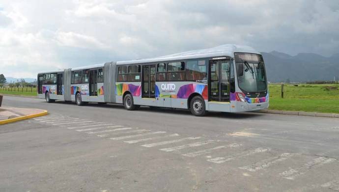 Volvo entrega 80 autobuses bi-articulados a Ecuador, para su sistema de BRT