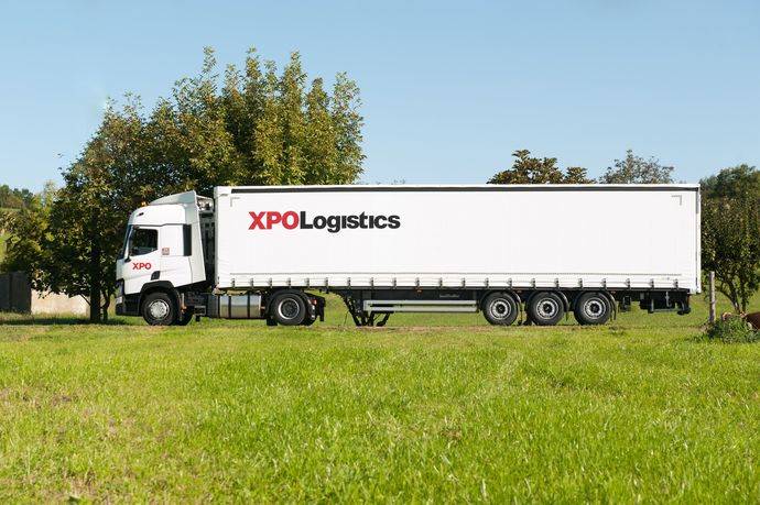 Un camión de XPO Logistics.