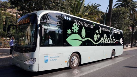 Un autobús eléctrico de la ciudad de Málaga.