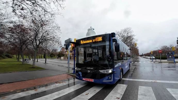 Más de 1.200 pasajeros prueban el primer bus autónomo de la Comunidad de Madrid