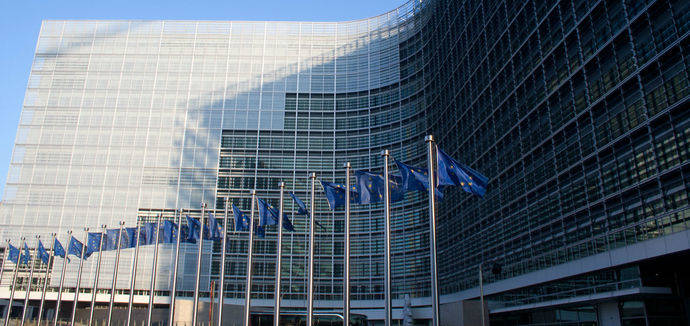 La Comisión Europea adopta normas comunes para mejorar la seguridad vial