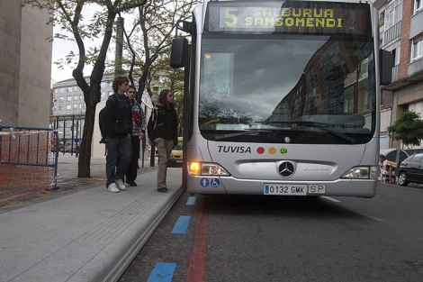 Álava aprueba el convenio para ampliar el tranvía e instalar el BRT de Vitoria-Gasteiz