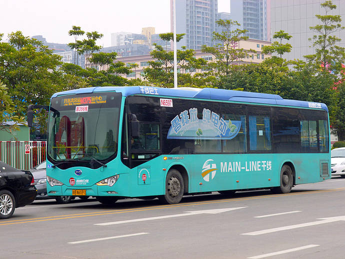 Un autobús eléctrico urbano de la marca china BYD.