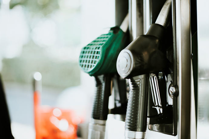 Bajan los índices de indexación por combustible para el cálculo de las tarifas