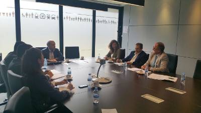 Reunión mantenida en Madrid entre la Consejería de Obras Públicas y Transportes del Gobierno de Canarias y la Dirección General de Tráfico (DGT).