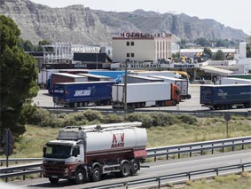El cierre de bares y restaurantes en Cataluña afecta a los transportistas