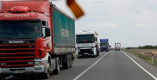 La historia se repite: colas kilométricas de camiones para salir de Reino Unido