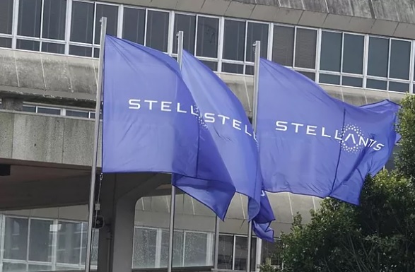 Stellantis cancela contratos de venta y posventa de 129 concesionarios