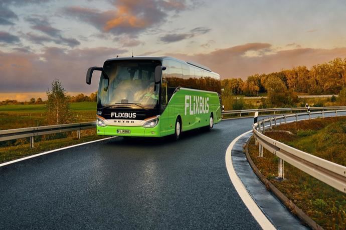 FlixBus incorpora cuatro autobuses propulsados por GNL en Italia