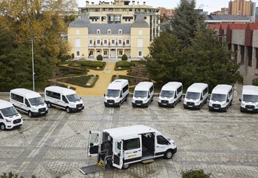 La Fundación ONCE y Ford España entregan 11 vehículos adaptados