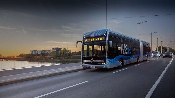 Daimler Buses España afronta 2025 con foco en electrificación y digitalización