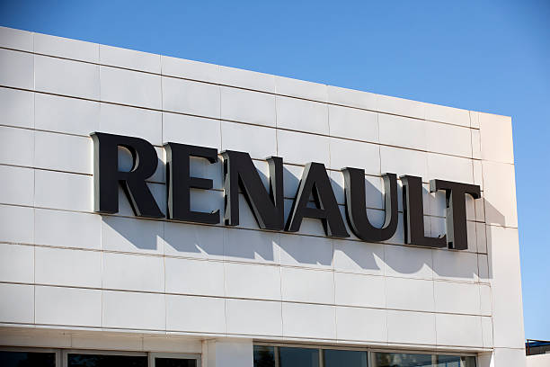 Renault decide suspender su producción en Rusia por la invasión