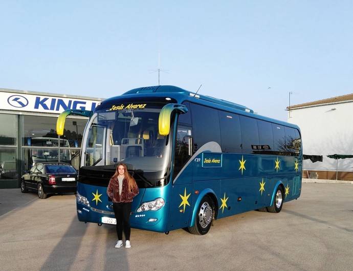 El nuevo autobús King Long de Jesús Álvarez.