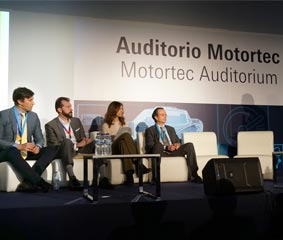Iveco explica y analiza las ventajas del gas natural en Motortec
