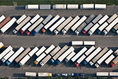 Imagen de archivo cártel de camiones