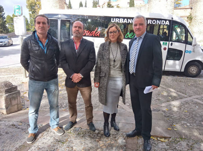 El Ayuntamiento y la UTE Urbano de Ronda presentan un nuevo vehículo