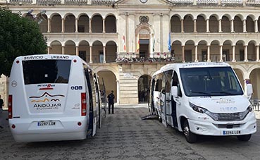 Andújar presenta su nueva flota de microbuses, para el transporte urbano