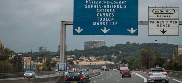 Francia decide derogar la tasa de 40 euros por cada trabajador desplazado a dicho país
