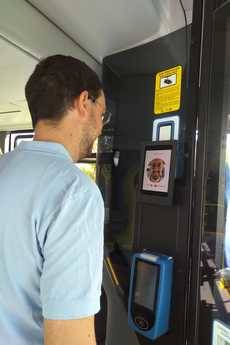 EMT crea proyecto piloto para pagar el autobús con reconocimiento facial