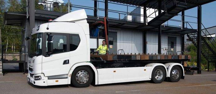 Scania invierte más de 115 millones de euros en una planta de montaje y un laboratorio de baterías