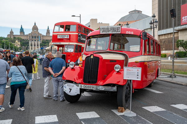 Vuelve a Barcelona la Exposición de Autobuses Clásicos de TMB