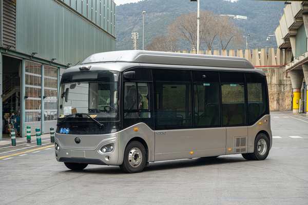 

TMB realiza pruebas con el primer minibús 100% eléctrico de piso bajo

