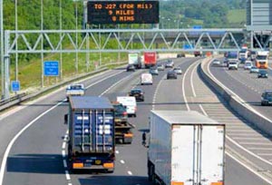 Un Brexit sin acuerdo reduciría el tránsito a sólo 800 camiones españoles