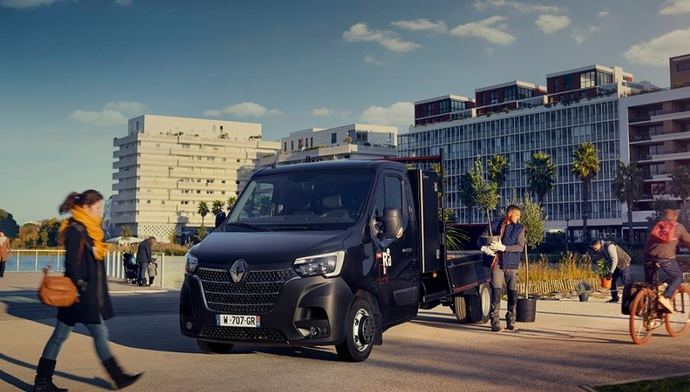 Renault Trucks lanza una oferta de Master Red Vans