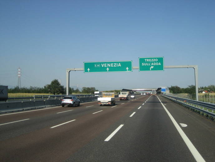 Autopista italiana en las inmediaciones de Venecia.