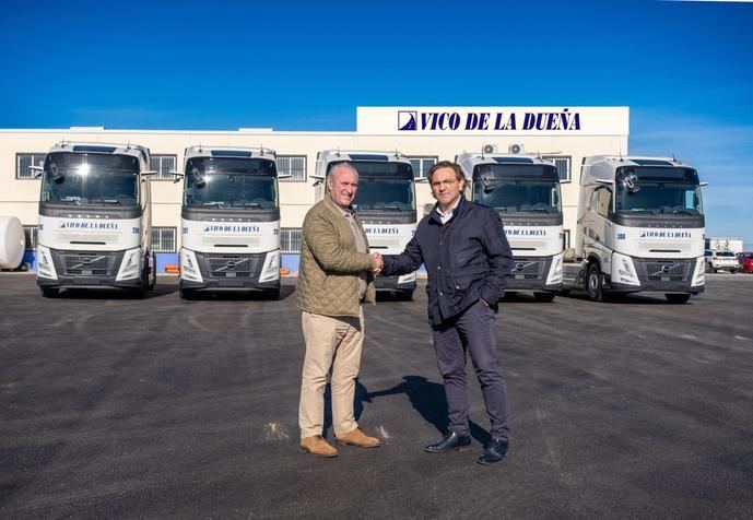 Vico de la Dueña refuerza su flota con cinco camiones Volvo FH Aero